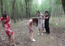 一绳有你驷马紧缚新作品之异姓三jie美美野地外拍篇！本作品可在线看！